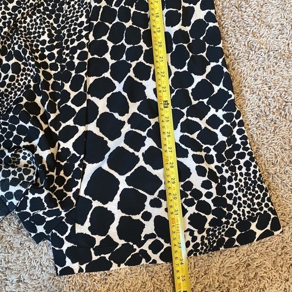 TOPSHOP Leopard Dress Size 2 Button Down Waist Tie Keyhole Neck 3/4 Sleeves - Picture 9 of 9